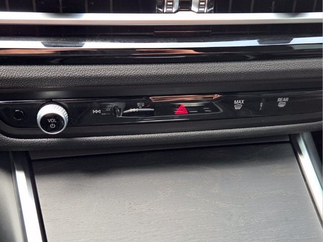 2023 BMW 3 Series 330e