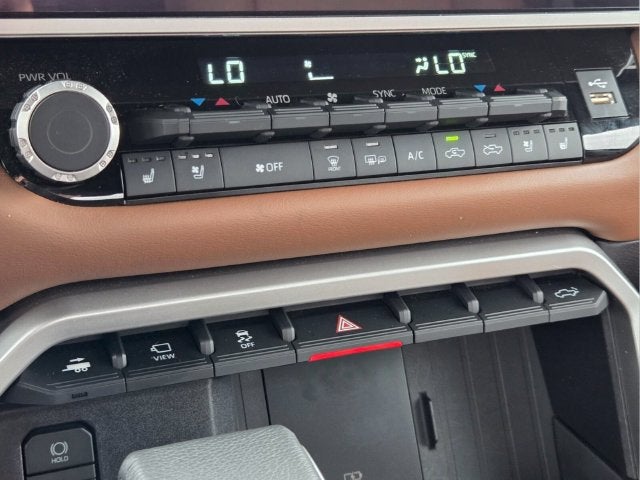 2025 Toyota Tundra 1794 Edition - Photo 28