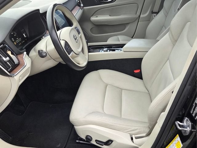 2019 Volvo S60 Momentum - Photo 10