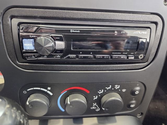 2004 Dodge Viper SRT10