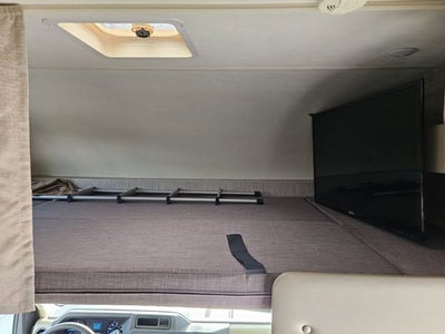 2021 Ford E-Series Cutaway Base