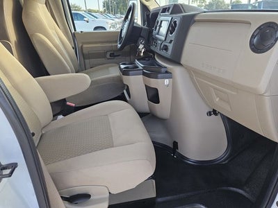 2021 Ford E-Series Cutaway Base