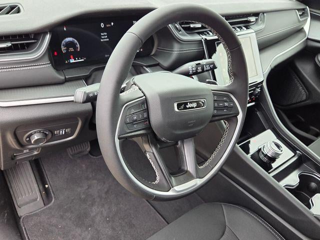2026 Jeep Grand Cherokee Laredo 4x4