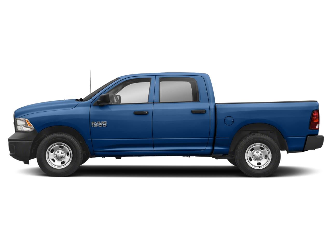 2015 RAM 1500 2WD Crew Cab 5.7 Ft Box Express