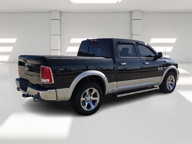 2017 RAM 1500 Laramie 4x2 Crew Cab 5'7" Box