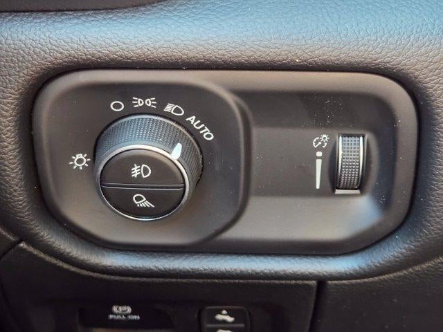 2026 RAM 1500 Big Horn 4x4 Crew Cab 5'7" Box