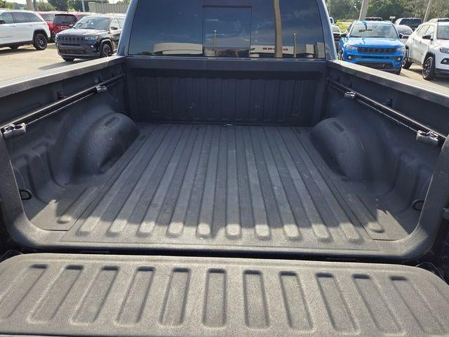 2019 RAM 1500 Laramie 4x4 Crew Cab 5'7" Box