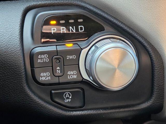 2019 RAM 1500 Laramie 4x4 Crew Cab 5'7" Box