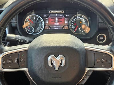 2019 RAM 1500 Laramie 4x4 Crew Cab 5'7" Box