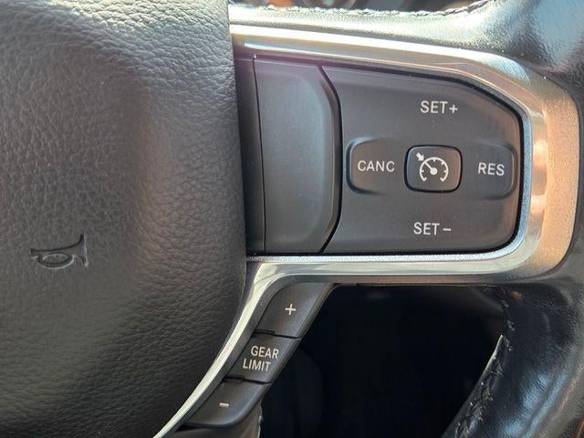 2019 RAM 1500 Laramie 4x4 Crew Cab 5'7" Box