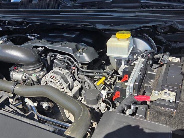 2022 RAM 1500 Laramie 4x4 Crew Cab 5'7" Box