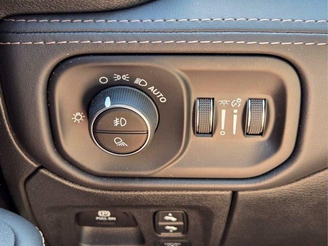 2026 RAM 1500 Tungsten 4x4 Crew Cab 5'7" Box