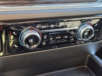 2024 GMC Sierra 1500 Crew Cab Short Box 4-Wheel Drive Elevation 3SB