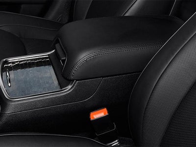 2014 Chrysler 300 4dr Sdn RWD