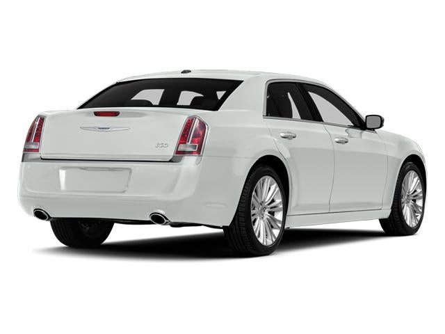 2014 Chrysler 300 4dr Sdn RWD