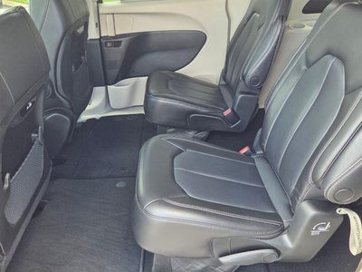 2023 Chrysler Pacifica Touring L FWD