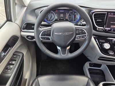 2023 Chrysler Pacifica Touring L FWD