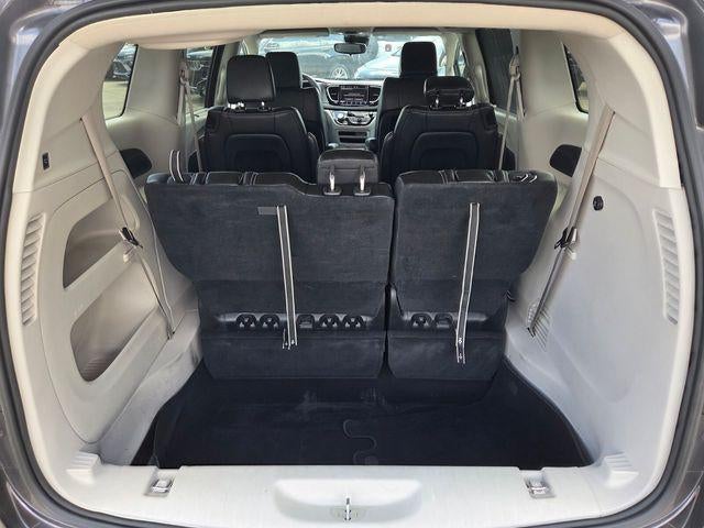 2023 Chrysler Pacifica Touring L FWD