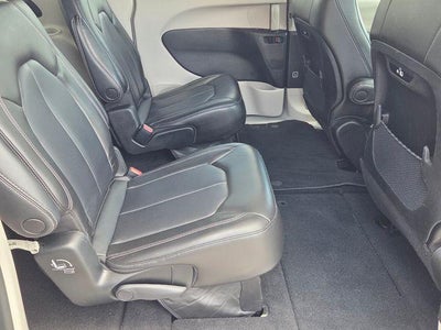 2023 Chrysler Pacifica Touring L FWD