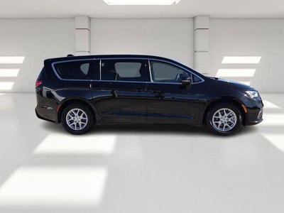 2024 Chrysler Pacifica Touring L FWD