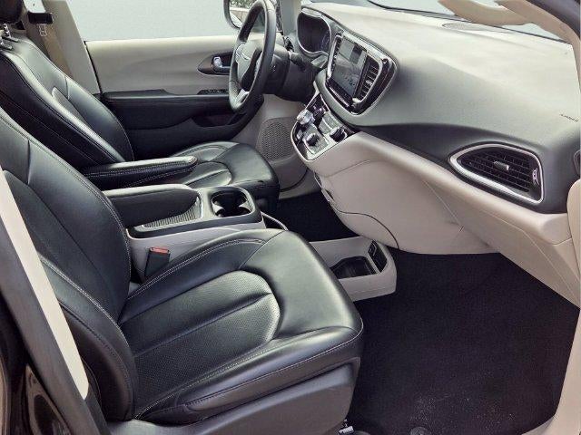 2023 Chrysler Pacifica Touring L FWD