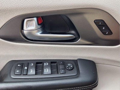 2023 Chrysler Pacifica Touring L FWD