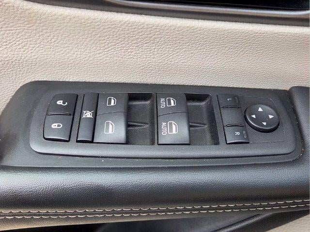 2023 Chrysler Pacifica Touring L FWD