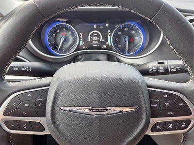 2023 Chrysler Pacifica Touring L FWD