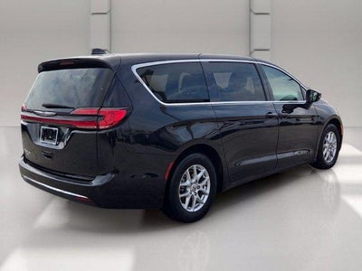 2023 Chrysler Pacifica Touring L FWD