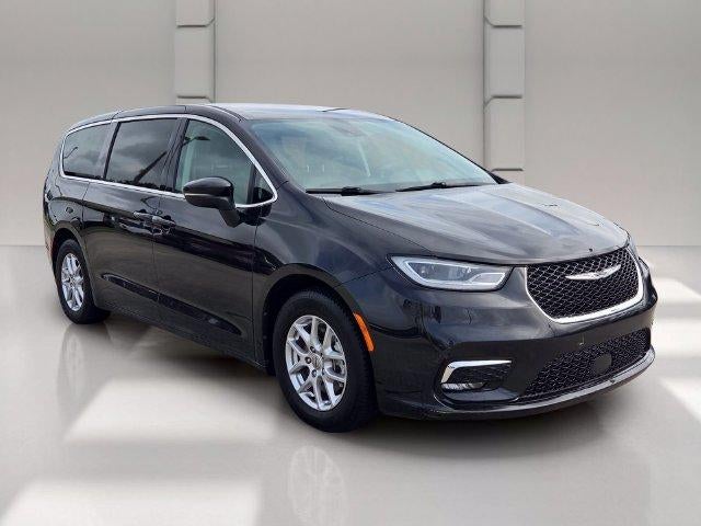 2023 Chrysler Pacifica Touring L FWD