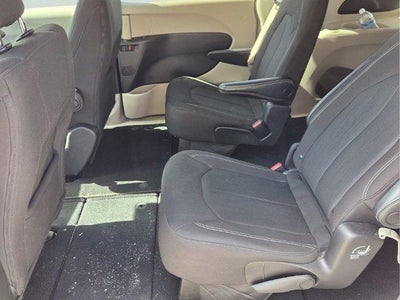 2023 Chrysler Voyager LX FWD