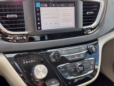 2023 Chrysler Voyager LX FWD