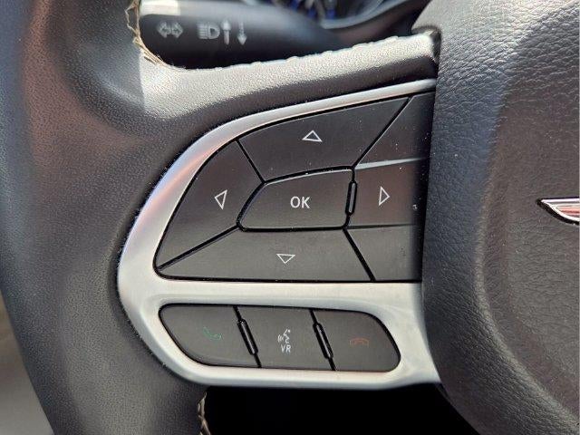 2023 Chrysler Voyager LX FWD
