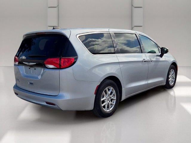 2023 Chrysler Voyager LX FWD