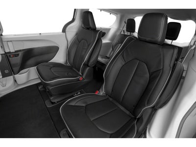 2023 Chrysler Pacifica Hybrid Limited FWD