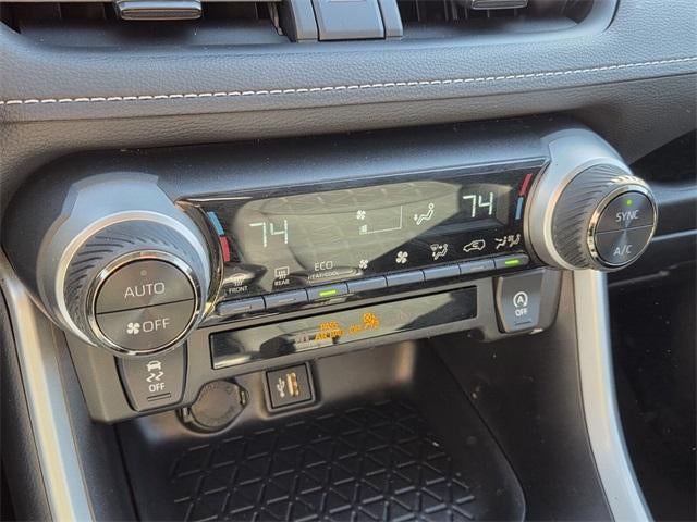 2025 Toyota RAV4 XLE AWD (Natl)