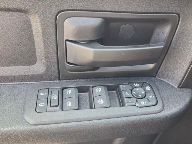 2026 RAM 2500 Tradesman 4x4 Crew Cab 6'4" Box
