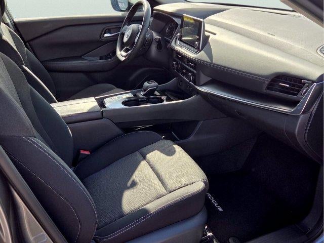 2024 Nissan Rogue FWD SV