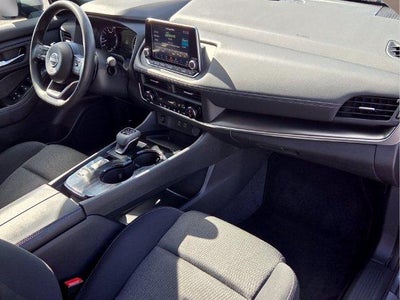 2024 Nissan Rogue FWD SV