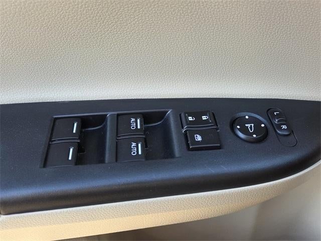 2017 Honda Accord Hybrid Sedan